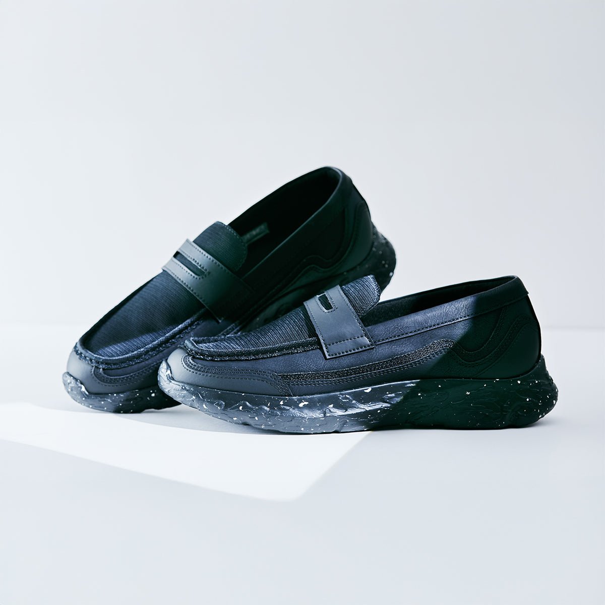 [予約/10月下旬入荷予定]SHAKA スニーカーローファーBLK METEOR LOAFER SXL [メンズ/レディース][2025 秋冬] SK - 330 - SHAKA(シャカ)公式オンラインストア