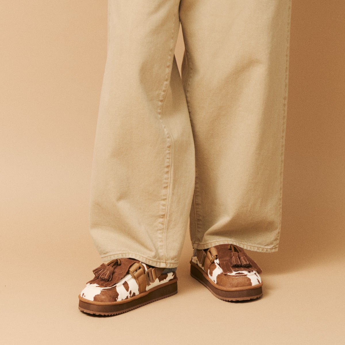 [予約/9月下旬入荷予定]SHAKA キルトタッセル付きミュールサンダルMOC MULE TASSEL COWHAIR [メンズ/レディース][2025 秋冬] SK - 339 - SHAKA(シャカ)公式オンラインストア