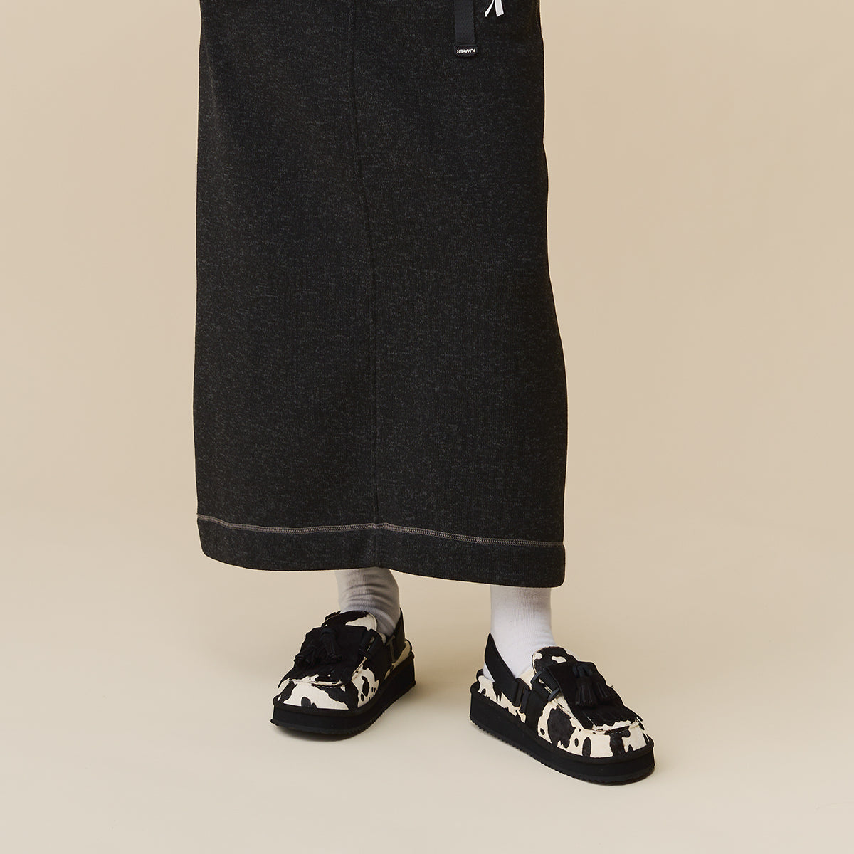 【予約/9月下旬入荷予定】 SHAKA キルトタッセル付きミュールサンダルMOC MULE TASSEL COWHAIR [メンズ/レディース][2026 秋冬] SK-339