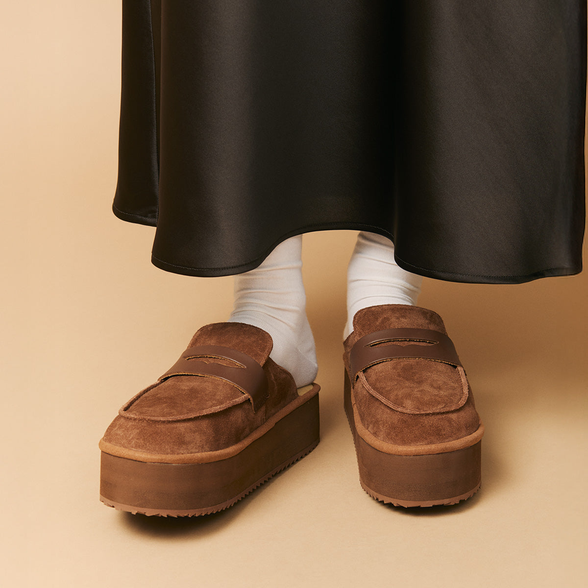 SHAKA キルトタッセル付き厚底ミュールサンダルTASSEL LOAFER MULE PLATFORM [レディース][2025 秋冬] SK-340