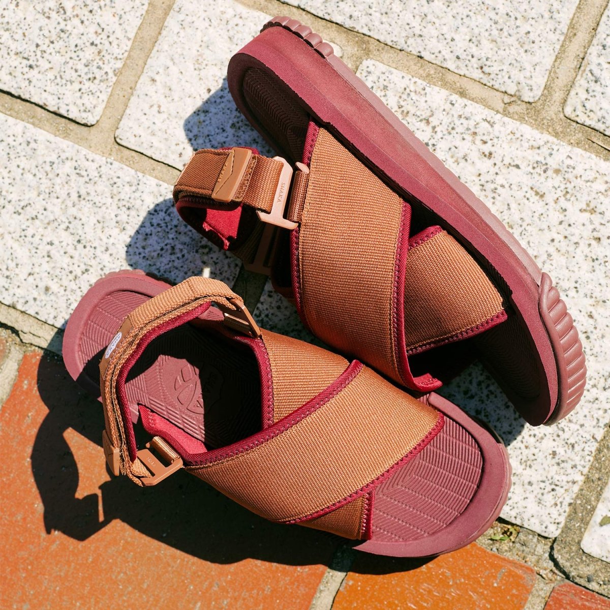 SHAKA クロスサンダル NEO FIESTA [レディース][2025 春夏] SK - 275 - SHAKA(シャカ)公式オンラインストア