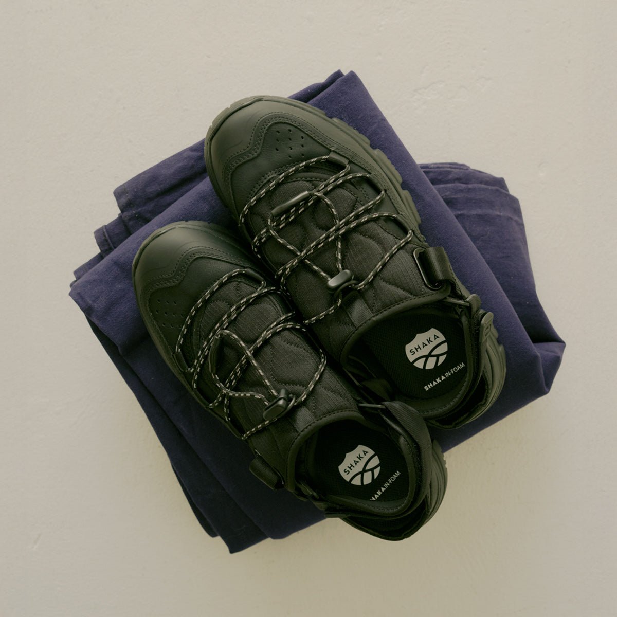 SHAKA スニーカーサンダルWRAPPED MOUNTAIN AT [メンズ/レディース