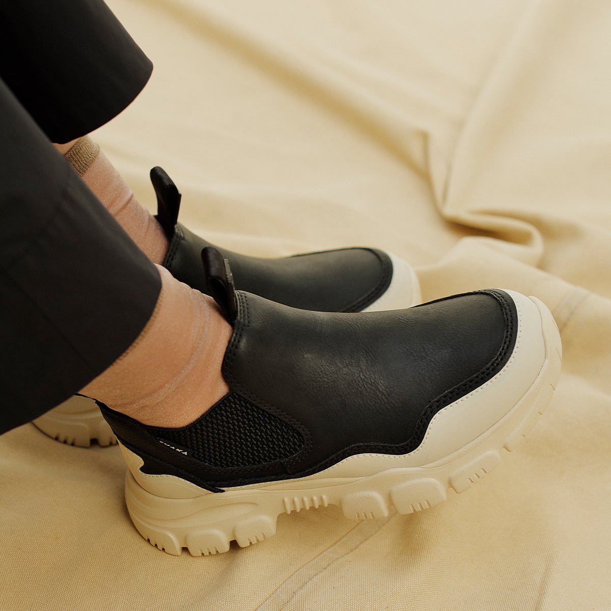 靴下ブーツ秋冬の新作ショートブーツ細いブーツと中ブーツの弾力ブーツ女`N